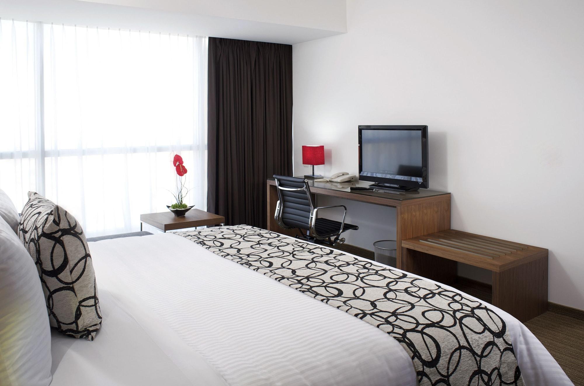 Casa Inn Premium Hotel Queretaro Exterior photo A bedroom at the hotel