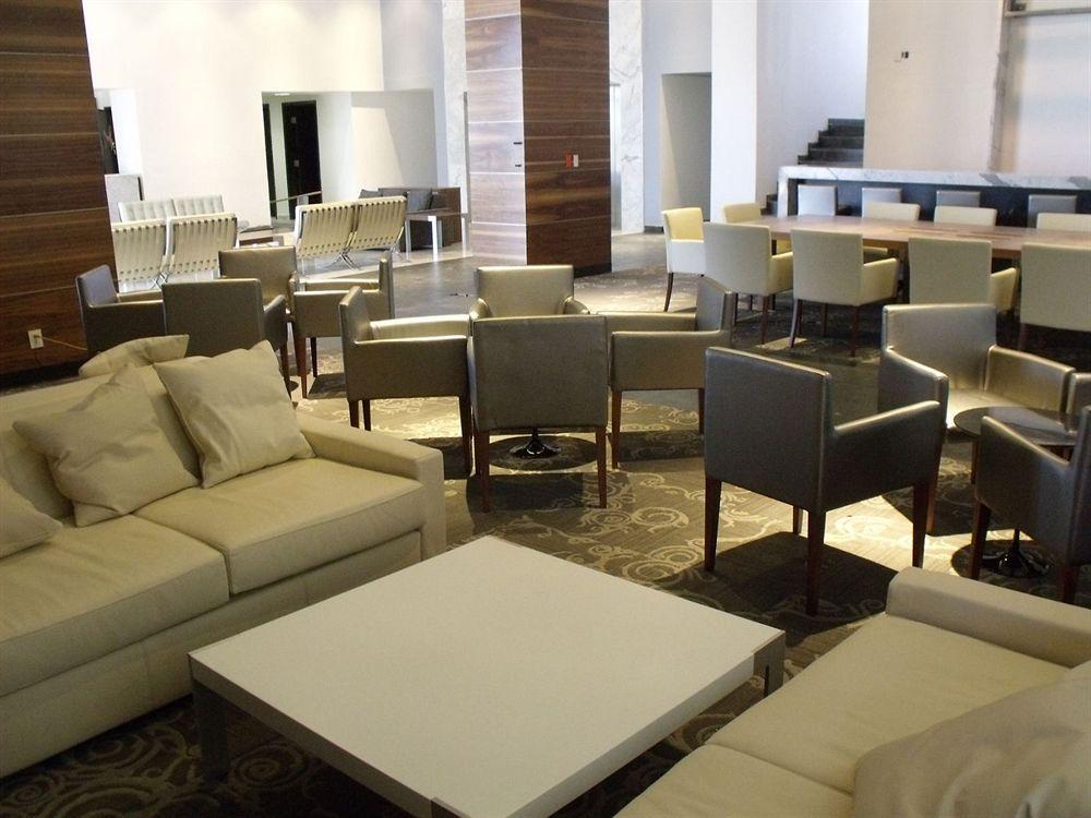 Casa Inn Premium Hotel Queretaro Exterior photo The lounge at the airport