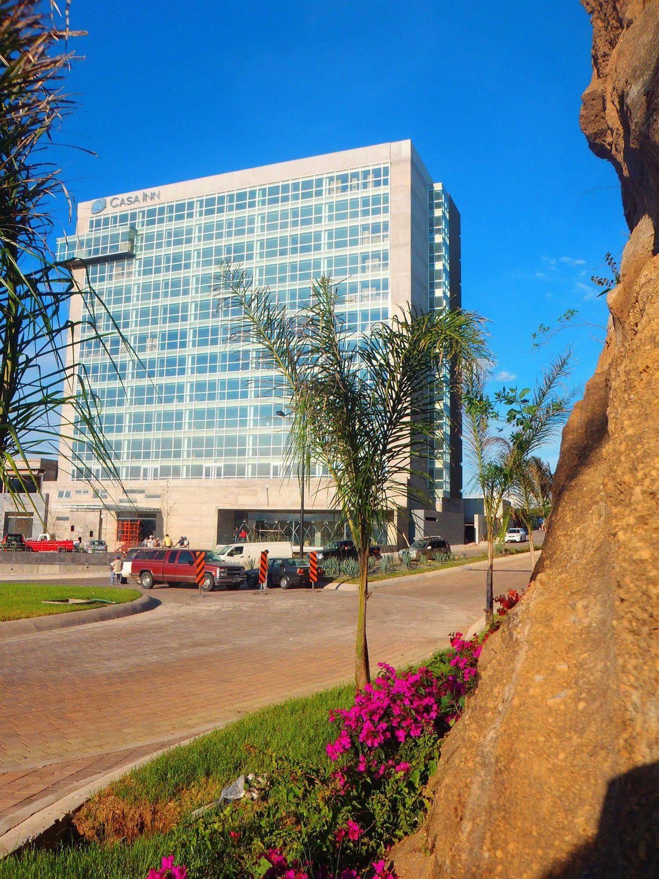 Casa Inn Premium Hotel Queretaro Exterior photo The Marriott Resort in Tumon